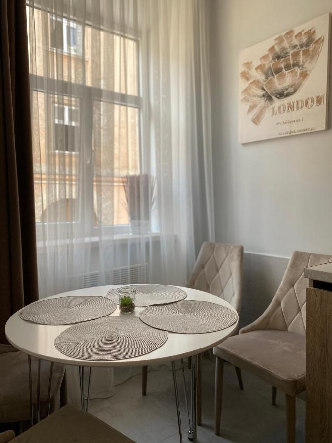 Homelike Apartment Liov Exterior foto