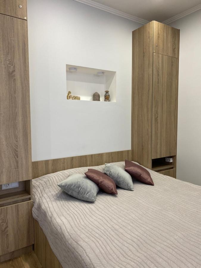 Homelike Apartment Liov Exterior foto